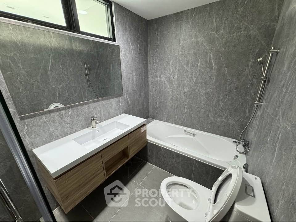 รูป คอนโด 3-ห้องนอน ที่ สาธร การ์เด้นส์ ใกล้ MRT สีลม (ID 3031145) - รูปที่ 23/25