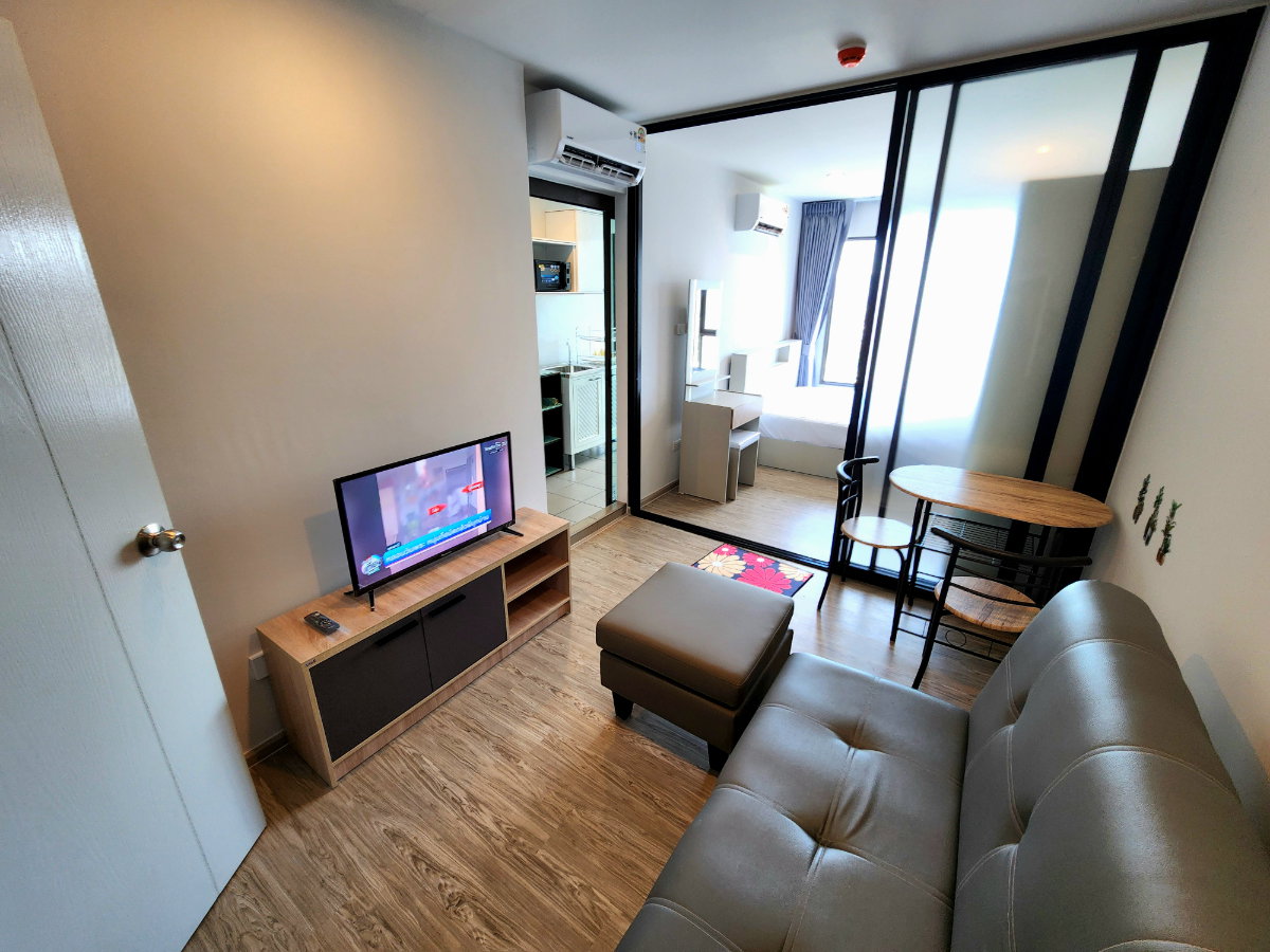 รูป **ห้องใหม่มือ 1 แต่งเสร็จ ให้เช่าเลยครับ** Regent Home วุฒากาศ ทำเล BTS วุฒากาศเพียง 300 เมตร ราคาดีห้องสวยพร้อมอยู่ มีเครื่องซักผ้า!! - รูปที่ 9/62