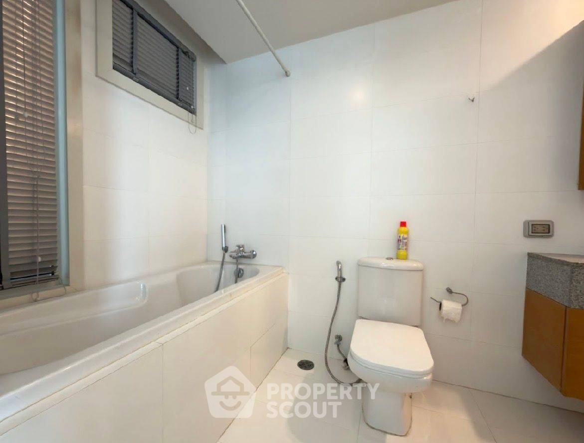 picture 1-BR Condo at Manhattan Chidlom near BTS Chit Lom (ID 3028416) - 5/6