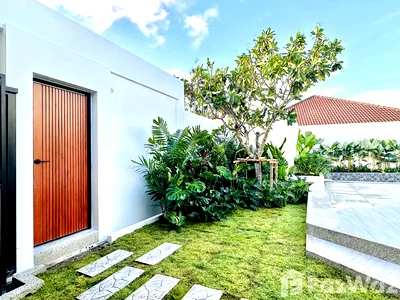 Houses for sale Muang Phuket Phuket : 4-Bedroom Private Pool Villa Near King Power Phuket 6493641