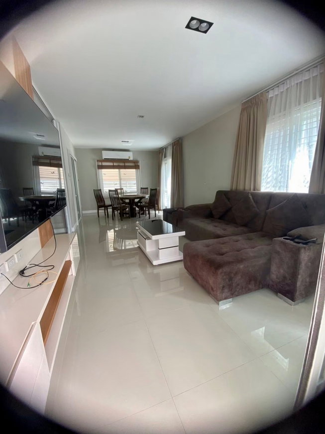 รูป 🏡 บ้านให้เช่า บ้านเดี่ยว 2 ชั้น ในโครงการคุณภาพ ใกล้สนามบินเชียงใหม่ โซนแม่เหียะ บรรยากาศเงียบสงบ ปลอดภัย รปภ. 24 ชม. - รูปที่ 2/17