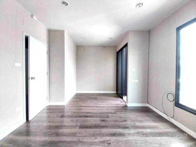 picture TOWN HOUSE 17.2 Sq.w. Lat Krabang Bangkok for 2.3M - 10/30