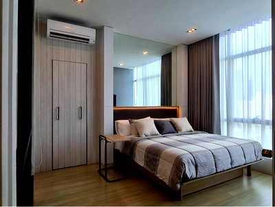 Condos for rent : 𝐂𝐨𝐧𝐝𝐨 𝐁𝐚𝐚𝐧 𝐒𝐚𝐭𝐡𝐨𝐫𝐧 𝐂𝐡𝐚𝐨𝐩𝐫𝐚𝐲𝐚