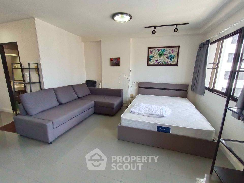 รูป คอนโด สตูดิโอ ที่ สราญใจ แมนชั่น คอนโดมิเนียม ใกล้ BTS นานา (ID 3029081) - รูปที่ 2/11