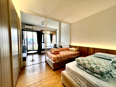 คอนโดให้เช่า : Triple Y Residence【𝐒𝐄𝐋𝐋 & 𝐑𝐄𝐍𝐓】🔥 ห้องเตียงคู่ สำหรับคนมาเป็นคู่! ตกแต่งสวย เฟอร์พร้อม วิวดี ขั้นสูง🔥 ติดต่อไลน์ไอดี: @hacondo
