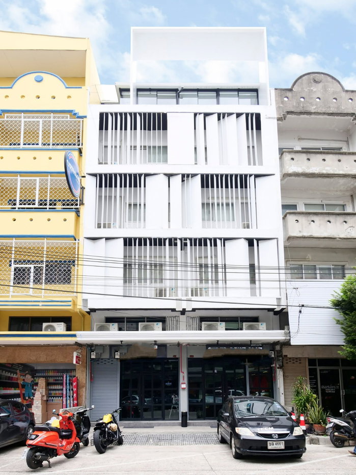 รูป HR3548ให้เช่าอาคารพาณิชย์ 5 ชั้นครึ่ง 2 คูหา รัตนาธิเบศร์-นนทบุรี พื้นที่ 884 ตร.ม. ใกล้ MRT ไทรม้า ทำเลทองเหมาะทำออฟฟิศ คาเฟ่ โชว์รูม - รูปที่ 1/14