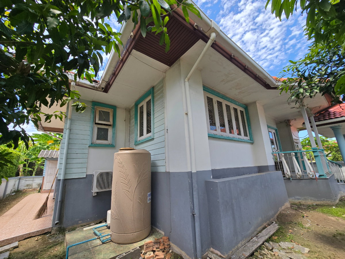 รูป ​ขายตามสภาพ! บ้านพร้อมที่ดิน เดอะลากูน 3 สามโคก ราคาดี เหมาะรีโนเวท - รูปที่ 15/32