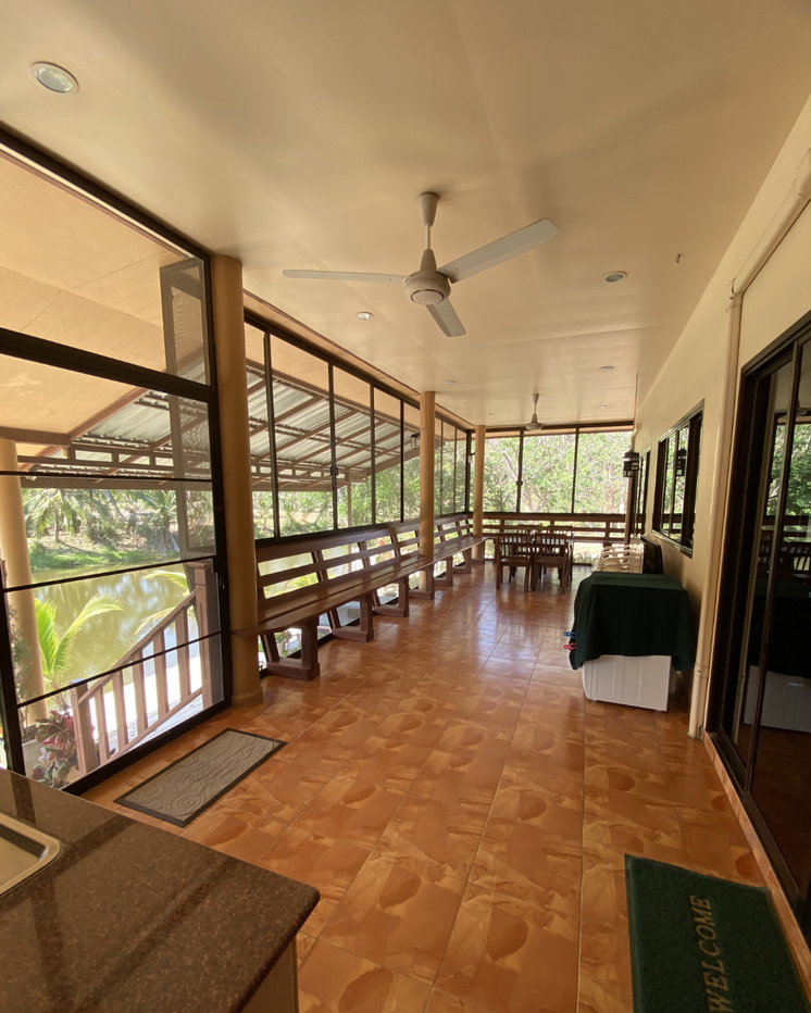 รูป บ้านพักตากอากาศสไตล์รีสอร์ท ติดวิวทะเลสาบ บรรยากาศเงียบสงบ พร้อมเข้าอยู่ทันที - รูปที่ 18/28