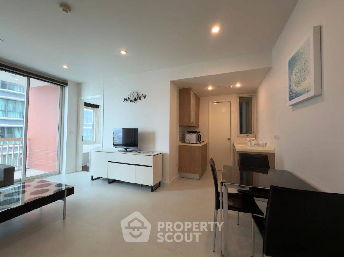picture 1-BR Condo at Manhattan Chidlom near BTS Chit Lom (ID 3028416) - 2/6