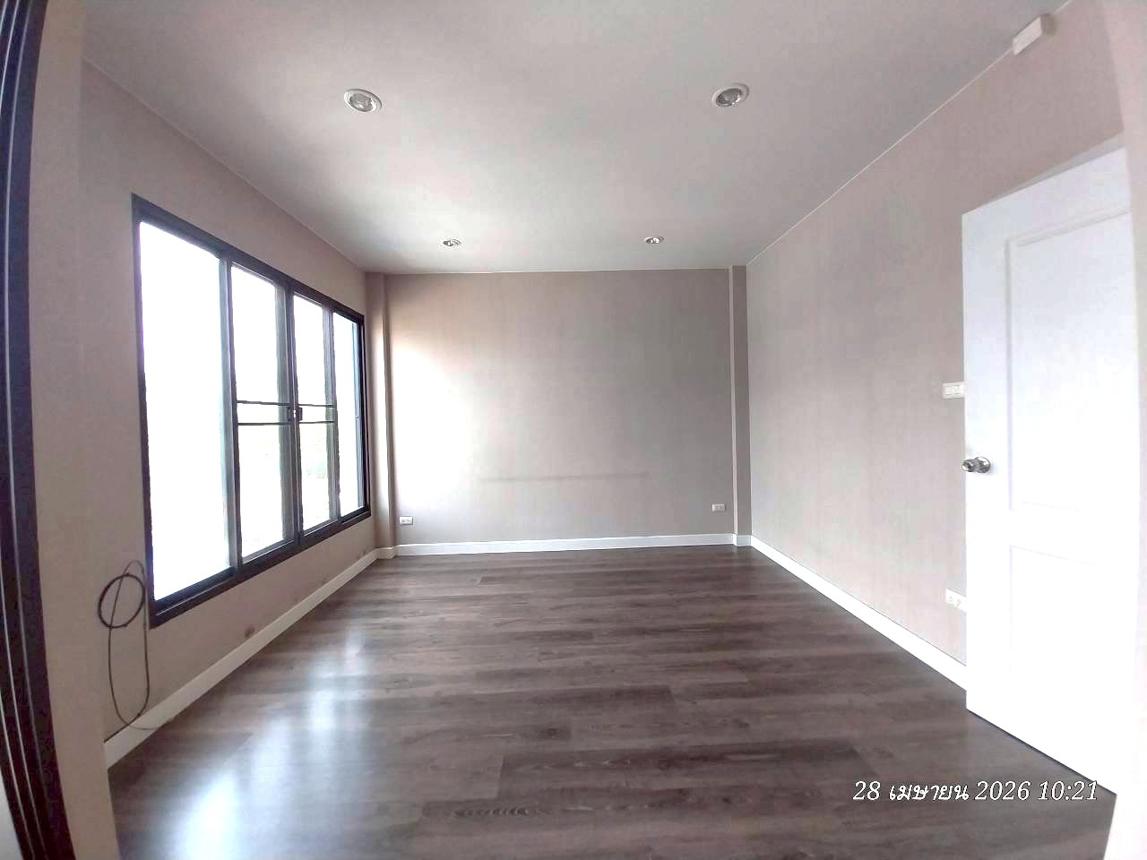 picture TOWN HOUSE 17.2 Sq.w. Lat Krabang Bangkok for 2.3M - 24/30