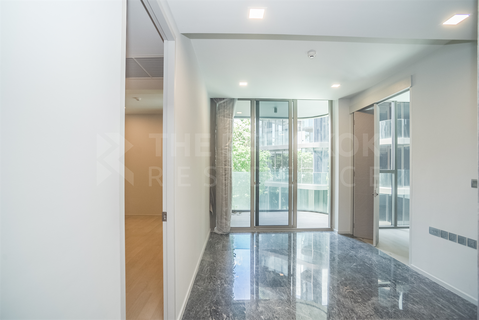 Ashton Residence 41 near BTS Phrom Phong Easy Travel, Fully Utilized Space