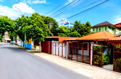 เช่าอาคารพาณิชย์ กรุงเทพมหานคร : พระราม 9-ศรีนครินทร์ บ้าน มีรถสองแถวผ่าน BigC Mini 7-11 ซิตีลิงก์ 4นอน 50 ตร.ว. 200 ตร.ม.
