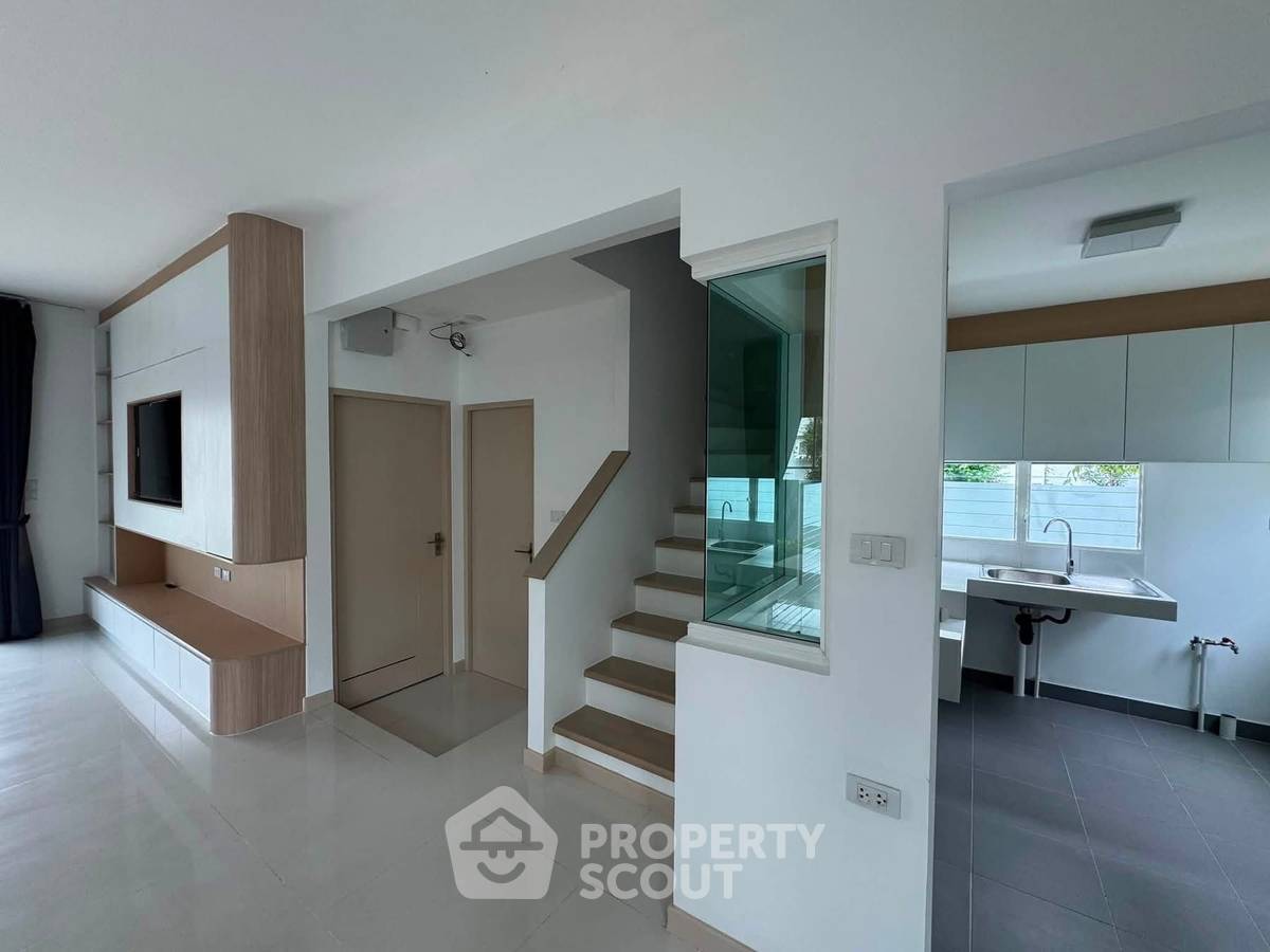 รูป ทาวน์เฮ้าส์ 3-ห้องนอน ที่ วิลลาจจิโอ บางนา ใน บางบ่อ (ID 3029224) - รูปที่ 4/17