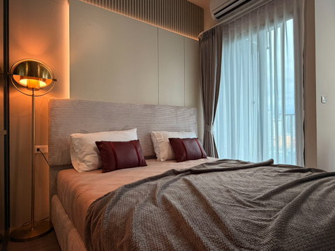 🌆 ให้เช่า: IDEO Sukhumvit - Rama 4 | ใกล้ BTS พระโขนง เพียง 350 ม. | เฟอร์ครบ พร้อมอยู่ @90condo 🌃
