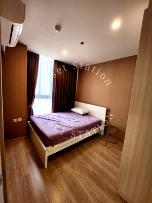 Condos for rent : 🏢 Luxurious condo for rent at Noble Revolve Ratchada. Spacious and well-proportioned rooms. Near MRT Phetchaburi. 💎✨