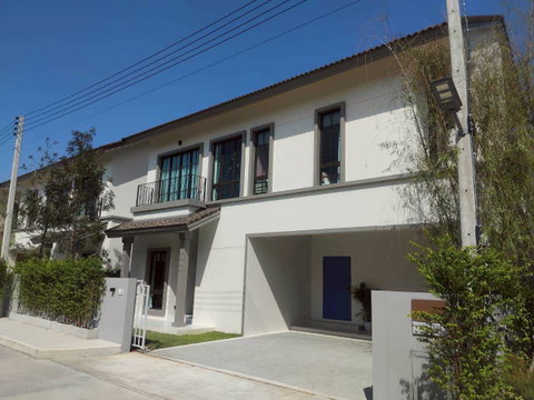 ให้เช่าบ้านเดี่ยว 2 ชั้น หลังใหญ่ ใกล้โรงเรียนนานาชาติ #AHD-H1332