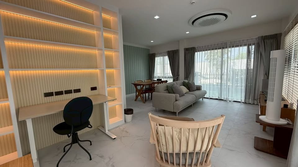 picture Venue ID Vibhavadi–Phaholyothin | Near Don Mueang Tollway - 4/20