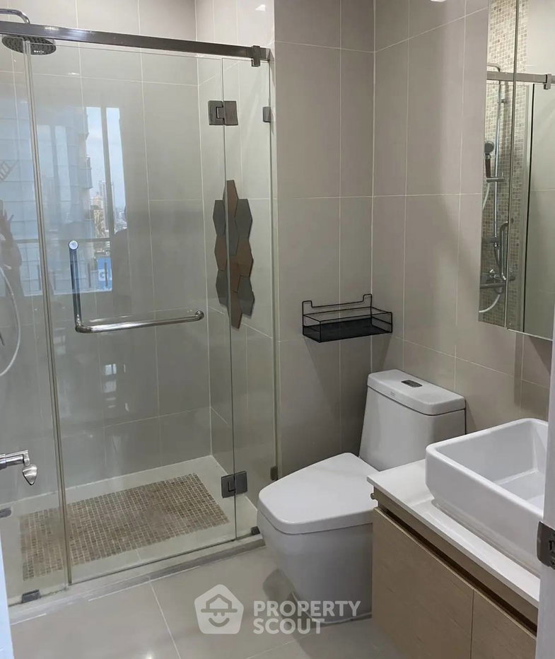 รูป คอนโด สตูดิโอ ที่ คิว อโศก ใกล้ MRT เพชรบุรี (ID 3029080) - รูปที่ 8/8
