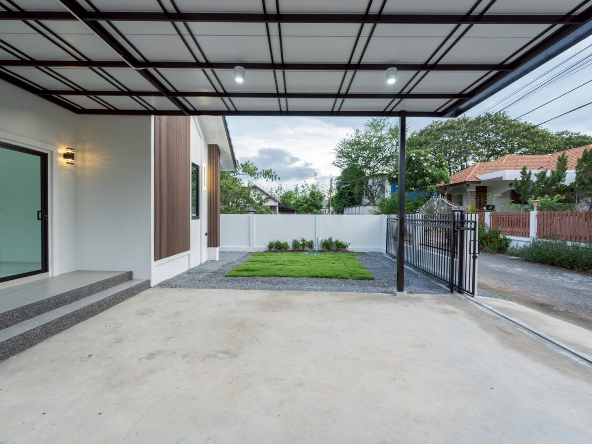 picture Brand-New Single-Storey House for Sale - 5/20