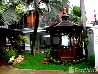 Houses for rent ViMUT Theptarin Rama 4 Hospital : 2 Bedroom House for rent in Phra Khanong, Bangkok  6496100
