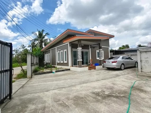 รูป บ้านเดี่ยวมือสองพัทยา (หลังมุม) ต.โป่ง อ.บางละมุง จ.ชลบุรี - รูปที่ 2/13