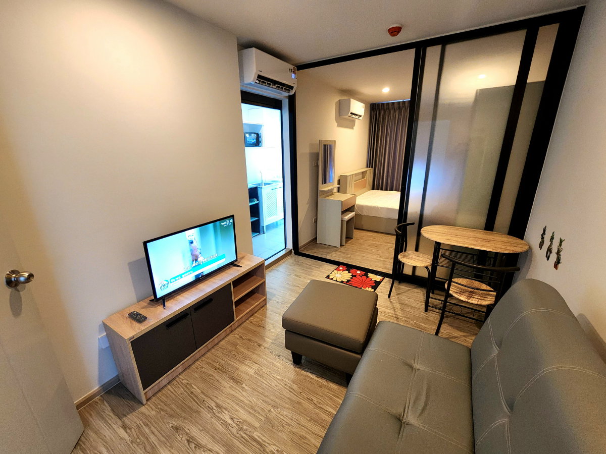 รูป **ห้องใหม่มือ 1 แต่งเสร็จ ให้เช่าเลยครับ** Regent Home วุฒากาศ ทำเล BTS วุฒากาศเพียง 300 เมตร ราคาดีห้องสวยพร้อมอยู่ มีเครื่องซักผ้า!! - รูปที่ 39/62