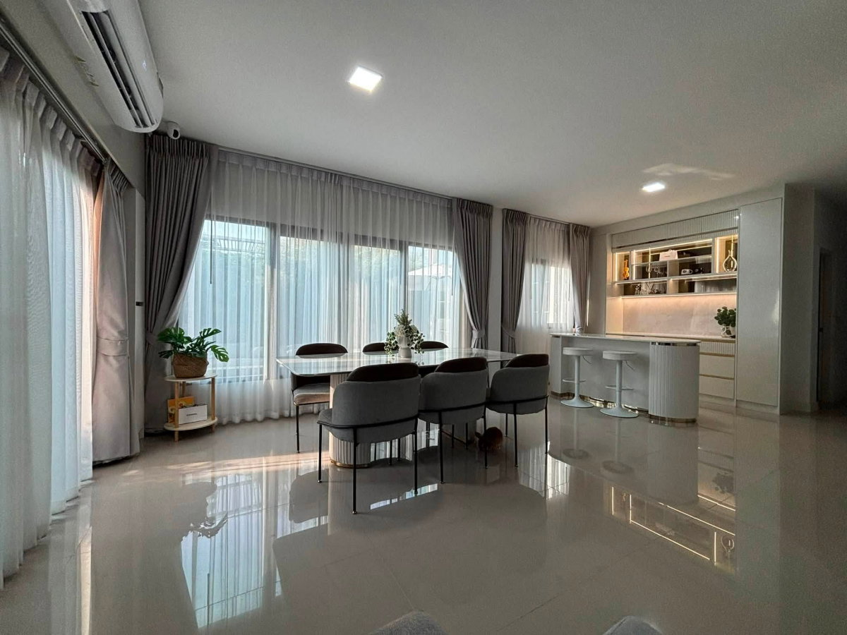 รูป HR3541ให้เช่าบ้านเดี่ยว Modern Luxury แกรนด์ พลีโน่ พหลโยธิน–วิภาวดี 2 บ้านสวยวิวสวนส่วนตัว ใกล้ ม.กรุงเทพ ม.ธรรมศาสตร์ และสนามบินดอนเมือง - รูปที่ 8/15