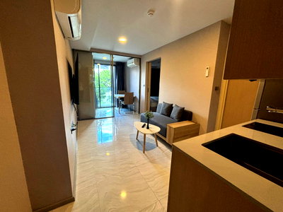Condos for rent :  RS6614 For Rent: Walden Asoke Luxury Low-Rise Condo in the heart of Asoke, near BTS Asoke