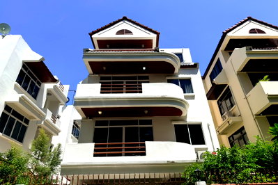 Houses for rent Petchburi Road Bangkok : 🔥 House For rent !! 🔥 House in Phromphong, 5 bedroom, 5 bathroom, 4 Storeys !! Code C20230109716 furnished, ready to move in 📣📣
