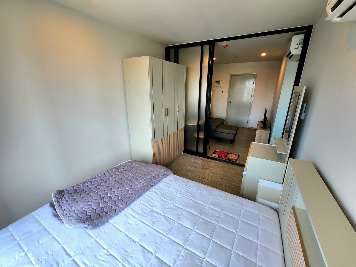 รูป **ห้องใหม่มือ 1 แต่งเสร็จ ให้เช่าเลยครับ** Regent Home วุฒากาศ ทำเล BTS วุฒากาศเพียง 300 เมตร ราคาดีห้องสวยพร้อมอยู่ มีเครื่องซักผ้า!! - รูปที่ 21/62