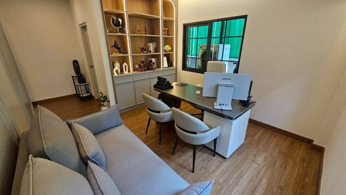 รูป (AA119) Centro Bangna | บ้านหรู Modern Luxury พร้อมอยู่ | บ้านเดี่ยวหรู     แต่งบิวท์อินครบ พร้อมเฟอร์ฯ | ใกล้ Mega Bangna บรรยากาศส่วนตัว  - รูปที่ 4/14