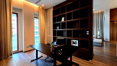 Condos for rent : 🎊 For Rent Condo THE CREST RUAMRUDEE Building 1, Floor 7,3 bed room, Room size 265.00 sqm