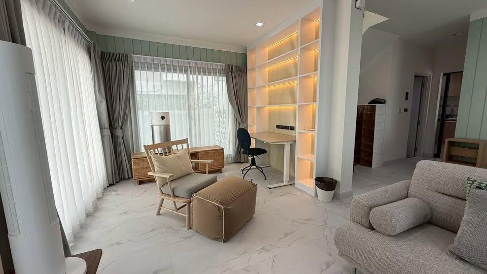 picture Venue ID Vibhavadi–Phaholyothin | Near Don Mueang Tollway - 3/20