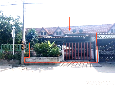 Townhouses for sale Hemaraj Chonburi Industrial Estate : TOWN HOUSE 32.4 Sq.w. Si Racha Chonburi for 1.5M