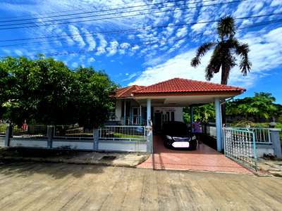 Houses for sale Sam Khok Pathumthani : As-Is Sale! House with Land at The Lagoon 3 Sam Khok – Great Price, Perfect for Renovation