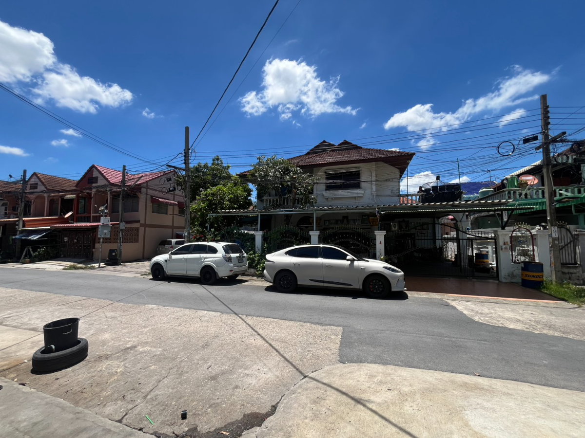 รูป BL144|บ้านเดี่ยว 2 ชั้น โครงการ ชัยมงคล (หลังมุม) ซอย 8 ถนนกาญจนาภิเษก ถนนเพชรเกษม เขตบางแค กรุงเทพ (ราคา 4,690,000 บาท) - รูปที่ 10/17