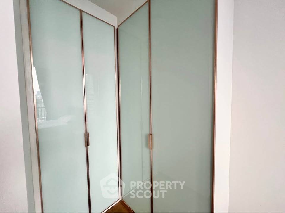 picture 2-BR Condo at Noble Be 33 near BTS Phrom Phong (ID 3030897) - 9/12