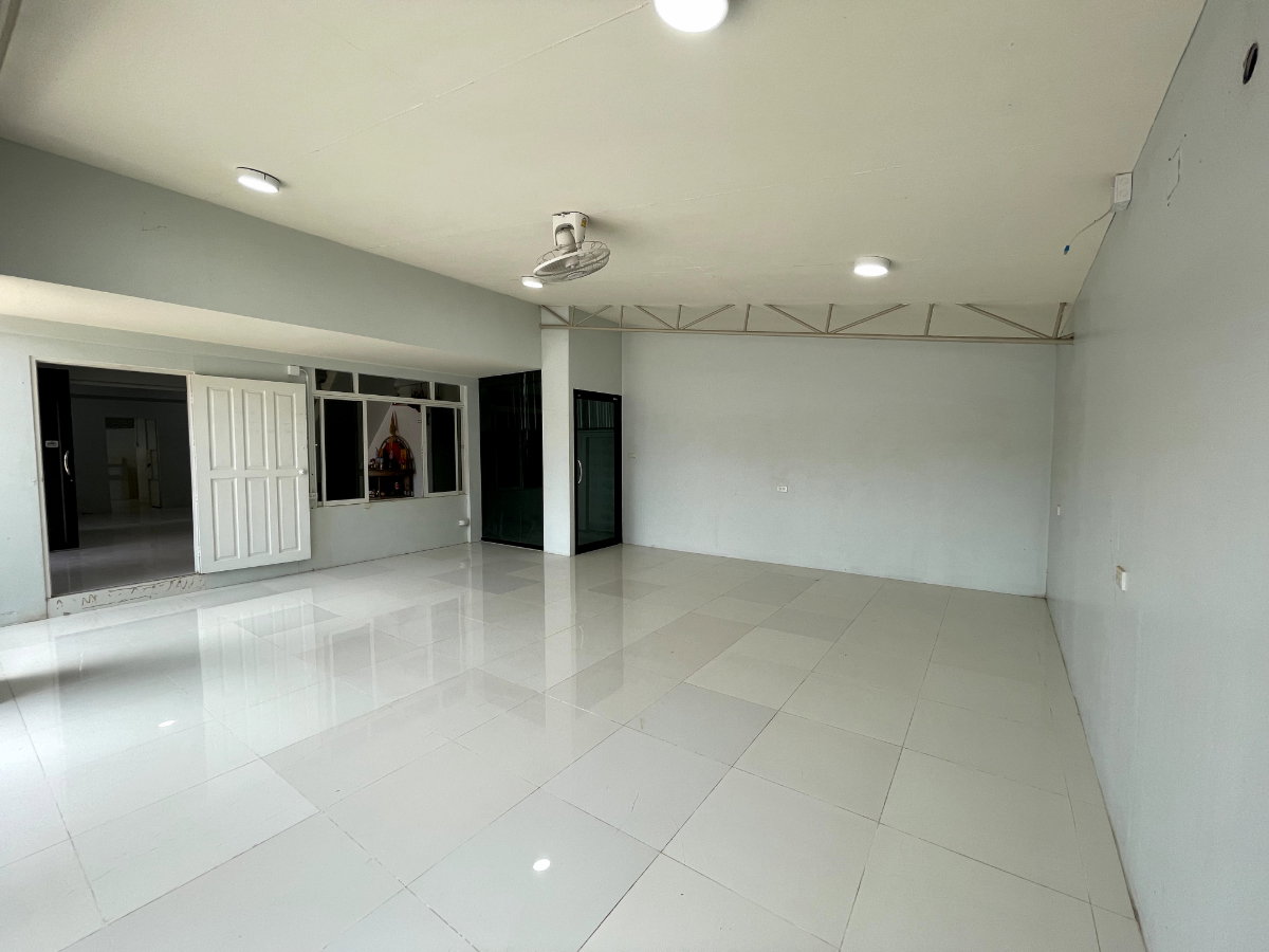 รูป ขายที่ดิน 1 ไร่ พร้อมสำนักงาน + โฮมออฟฟิศ + ที่จอดรถพร้อม (เจ้าของขายเอง) - รูปที่ 15/19