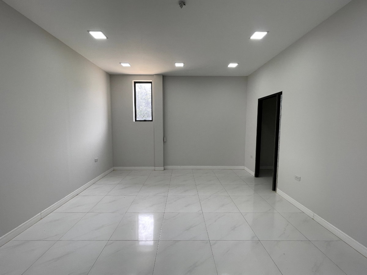 รูป ขายที่ดิน 1 ไร่ พร้อมสำนักงาน + โฮมออฟฟิศ + ที่จอดรถพร้อม (เจ้าของขายเอง) - รูปที่ 7/19