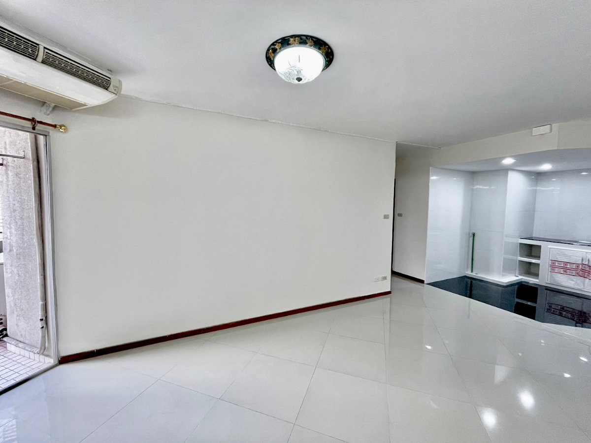 รูป     ให้เช่าคอนโดพระราม 3 SV City ห้อง 3 นอน พื้นที่กว้าง อยู่สบาย Tel. 086 787 5695 - รูปที่ 3/9