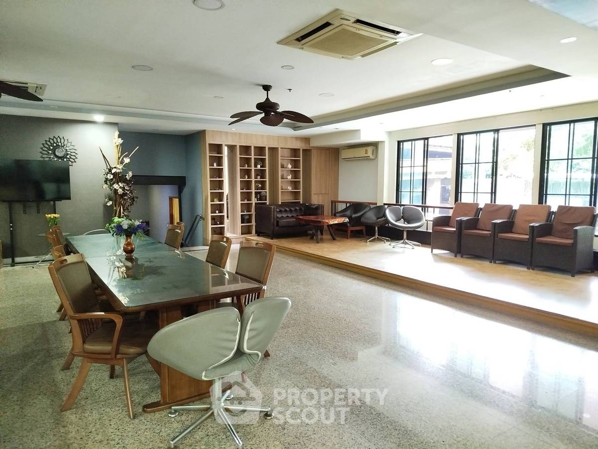 รูป คอนโด 2-ห้องนอน ที่ วิทยุ คอมเพล็กซ์ คอนโดมิเนียม ใกล้ BTS เพลินจิต (ID 3032434) - รูปที่ 16/22
