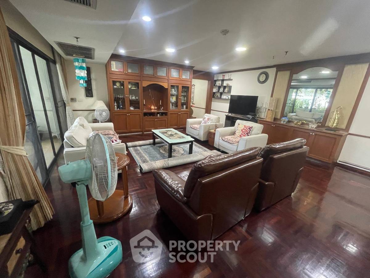 รูป คอนโด 2-ห้องนอน ที่ เพรสทีจ ทาวเวอร์ คอนโดมิเนียม ใกล้ MRT สุขุมวิท (ID 3032355) - รูปที่ 1/14