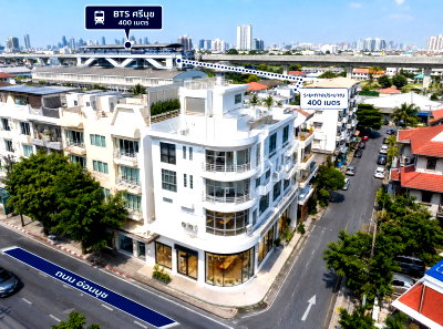เช่าอาคารพาณิชย์ กรุงเทพมหานคร : ใกล้ MRT ศรีนุช 358 ม. อ่อนนุช 48–58 อาคารพาณิชย์ห้องมุม 4.5 ชั้น 2 คูหา 7นอน 4น้ำ ตลาดเอี่ยมสมบัติ 298 ม. 32 ตร.ว. 492 ตร.ม.