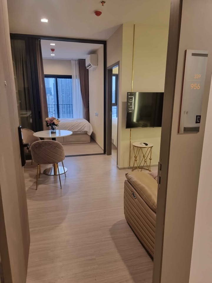 Life Asoke Hype | High-Floor Luxury Unit with Rare Open Park View | 2 Bedrooms | 30,000 THB/Month