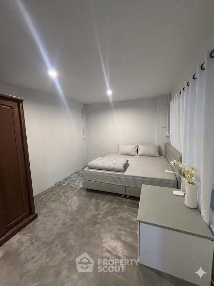 รูป คอนโด 2-ห้องนอน ที่ อีสท์ วูด พาร์ค คอนโดมิเนียม ใน สวนหลวง (ID 3032488) - รูปที่ 10/11