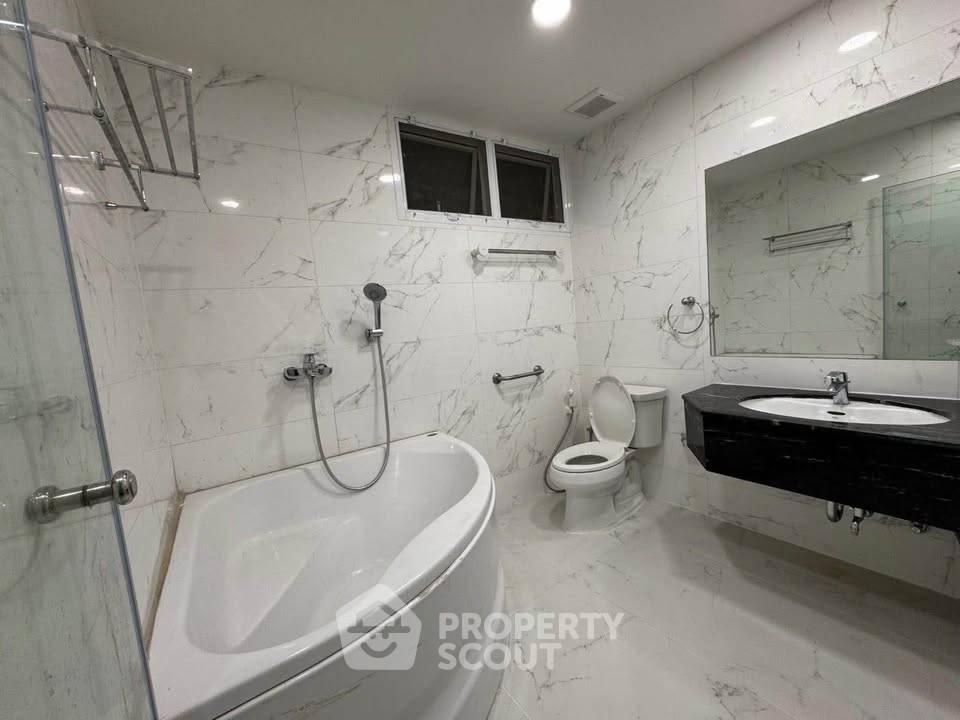 รูป คอนโด 2-ห้องนอน ที่ บ้าน ถนน สารสิน คอนโดมิเนียม ใกล้ BTS ราชดำริ (ID 3032151) - รูปที่ 5/6