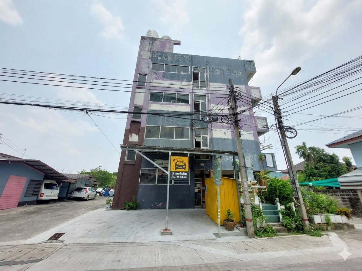 รูป ขายอพาร์ทเม้นท์ 4 ชั้น + บ้าน 2 หลัง ทำเลแจ้งวัฒนะ-ปากเกร็ด รายได้มั่นคง เหมาะลงทุน - รูปที่ 1/9