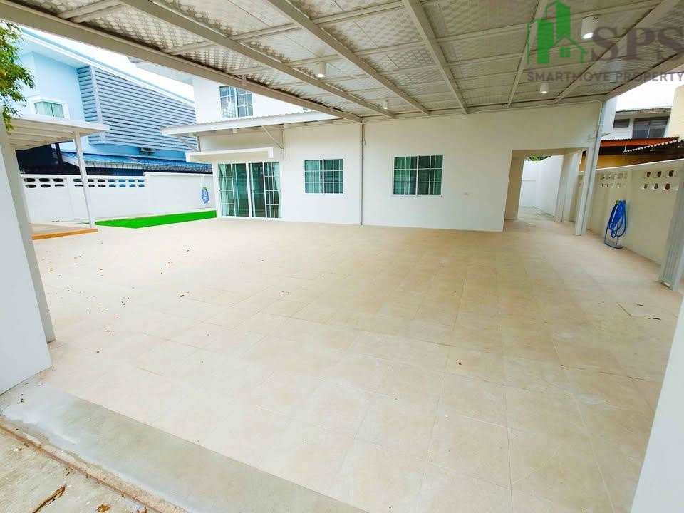 picture Detached House for Rent in Bang Kapi Company Registration Allowed (SPSEVE1999) - 2/16