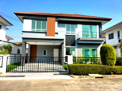 บ้านเดี่ยว นนทบุรี : ขายด่วน บ้านตกแต่งใหม่สวย ใกล้เซ็นทรัลเวสวิล์ล  โครงการไลฟ์บางกอกบูเลอวาร์ด  พระราม5 - ปิ่นเกล้า 