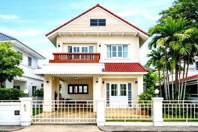 เช่าบ้านเดี่ยว ขนส่งอาเขต เชียงใหม่ : บ้านเดี่ยว 2 ชั้นแลนด์ แอนด์ เฮ้าส์ หนองหาร สันทราย 3 นอน 2 น้ำ ใกล้ตลาดสดแม่โจ้ 1.2 กม. หรูหรา พร้อมเฟอร์ฯ แยกหนองจ๊อม